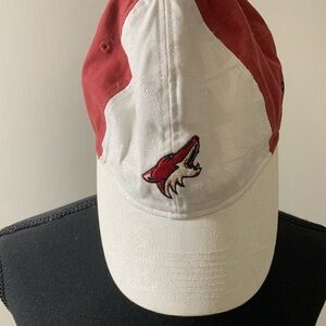 Reebok Coyotes NHL ball cap. Adult unisex one size fits all. 100% cotton